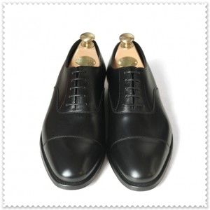 ヒカキン 革靴クロケットジョーンズ01
